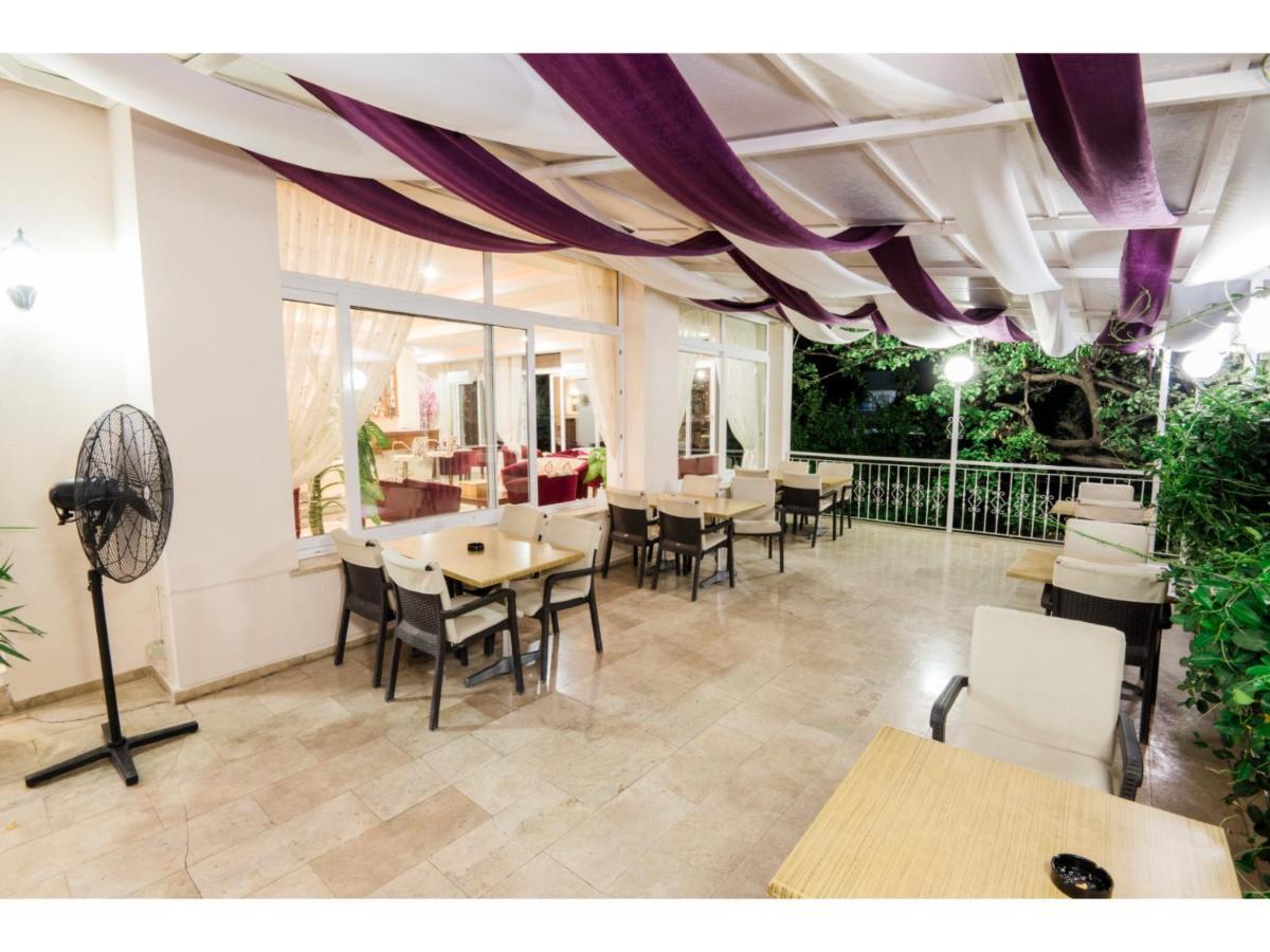 Sammy'S Hotel Кирения Екстериор снимка